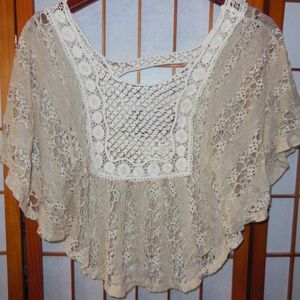 Gorgeous Staring at Stars Batwing Lace top